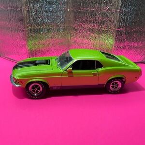 Maisto 1:18 1970 Ford Mustang Mach 1, Metallic Green